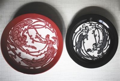 茅子芳的刻瓷作品《飛天》。